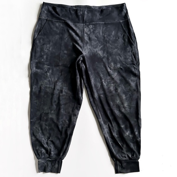 •LULULEMON• Align Jogger Crop 23” Diamond Die Pitch Graphic Grey Size 14 - Picture 2 of 10